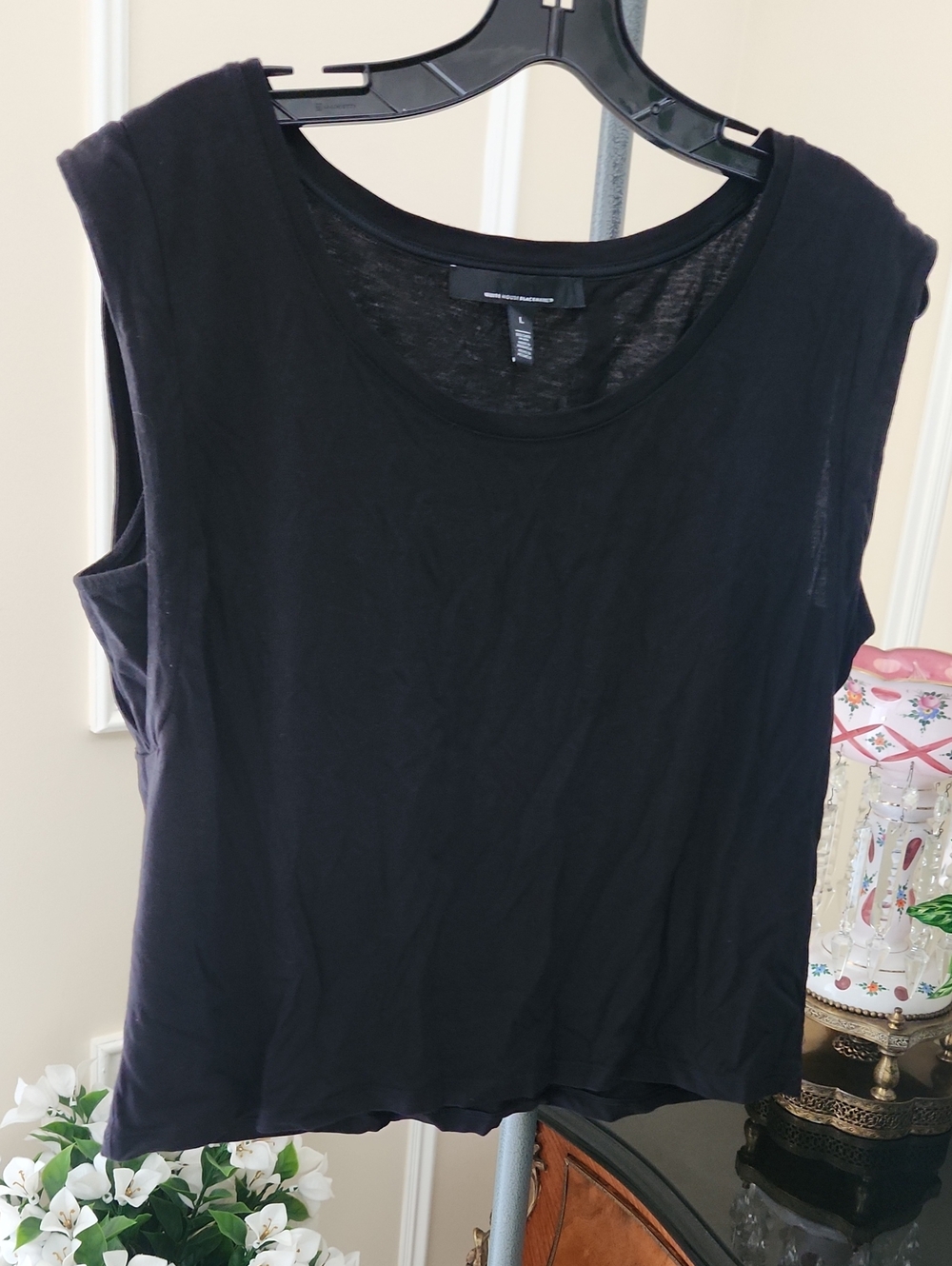White House Black Market Essentials Tank. Soft, Black. Unique Armhole Detailing
